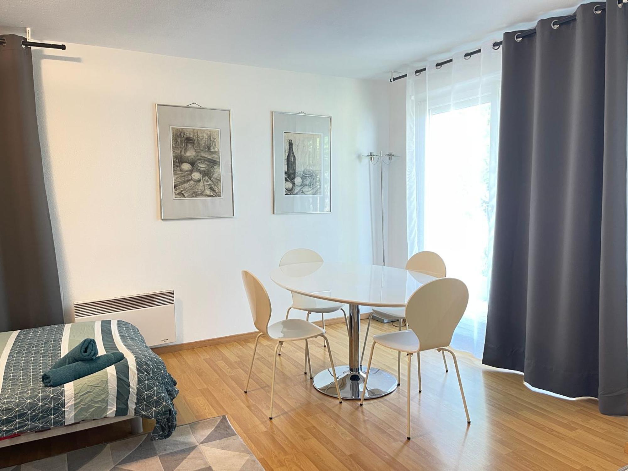 Flat At Border Suisse Apartment Сен-Луи Екстериор снимка